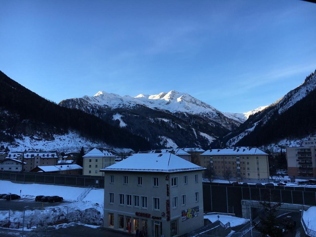 Hotel Lindenhof Bad Gastein Exterior photo